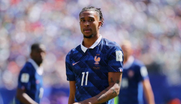 FIFA bác kháng cáo thẻ vàng của Michael Olise chính thức