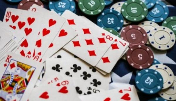 Phỏm Tá Lả - Game Dân Gian Với Luật Chơi Trí Tuệ Hấp Dẫn