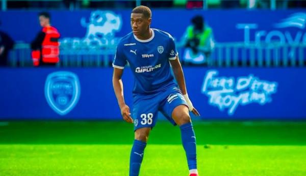 Sankhoun Diawara gia nhập AC Milan với giá chỉ 2 triệu euro